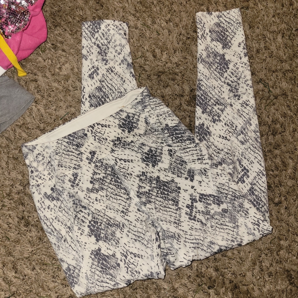 VS leggings